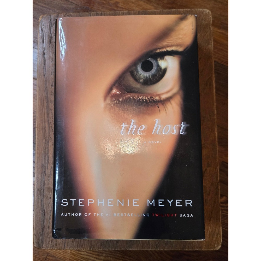 The Host Stephenie Meyer First Edition Hardcover Sci-Fi Novel 2008 9780316068048